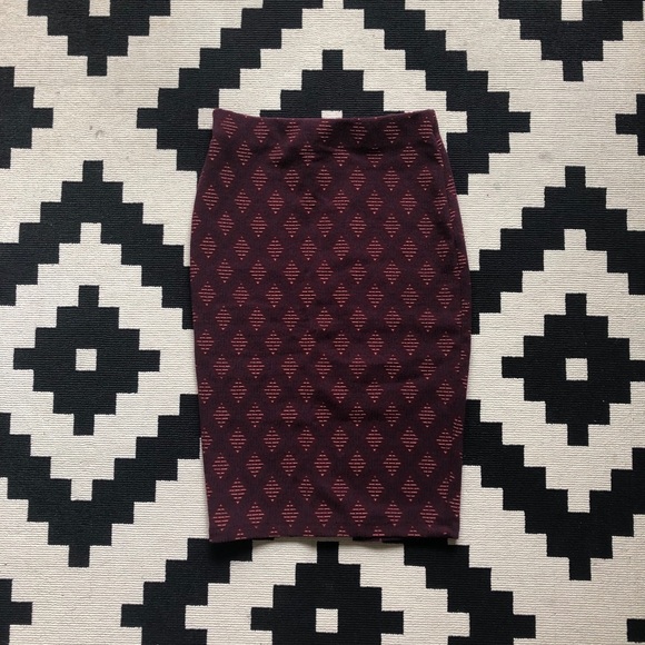 Geometric body con pencil skirt - Picture 3 of 7